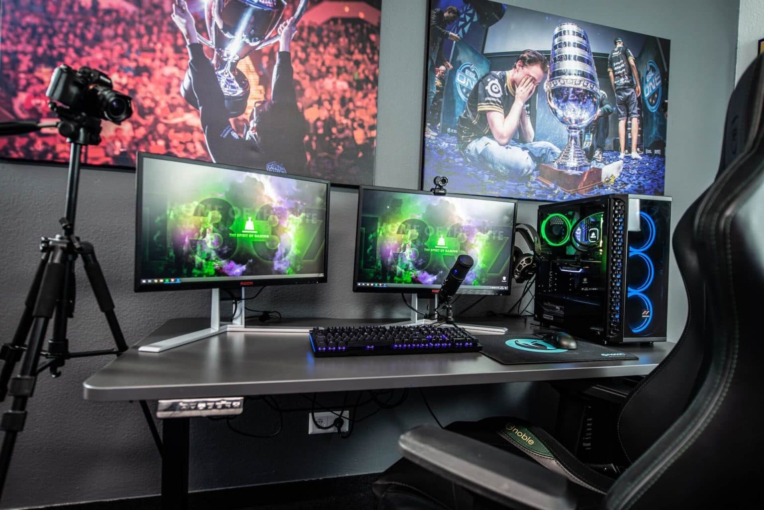 Gaming Laptops vs. Desktops Gaming Laptops vs. Desktops